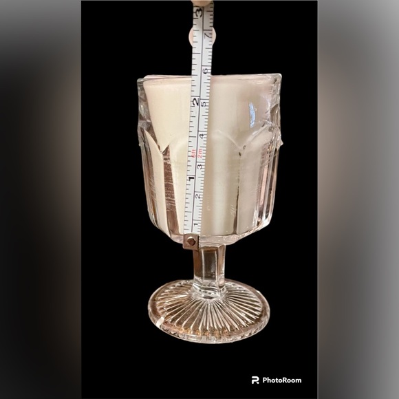 100% Soy Wax Candle-Berries-2.75 Ounces-Hand Poured-Recyclable Too! - Picture 3 of 4